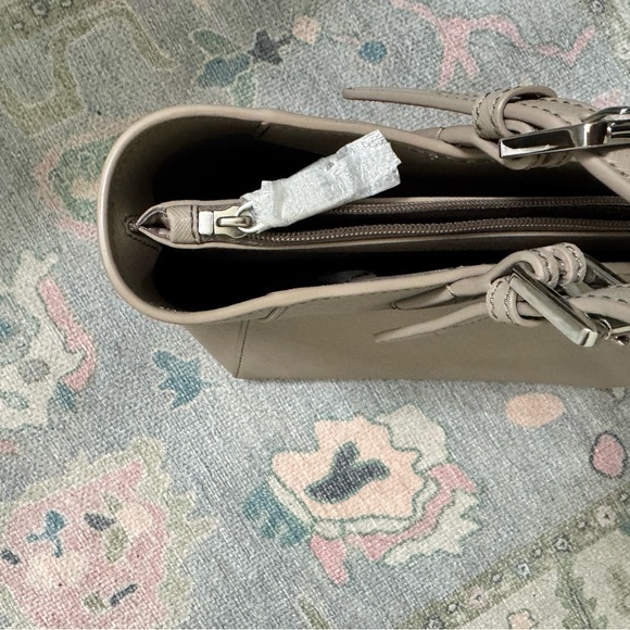 Tory Burch York Buckle Tote - Picture 3 of 10